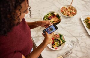 Dexcom Stelo AI Smart Food Logging (1)